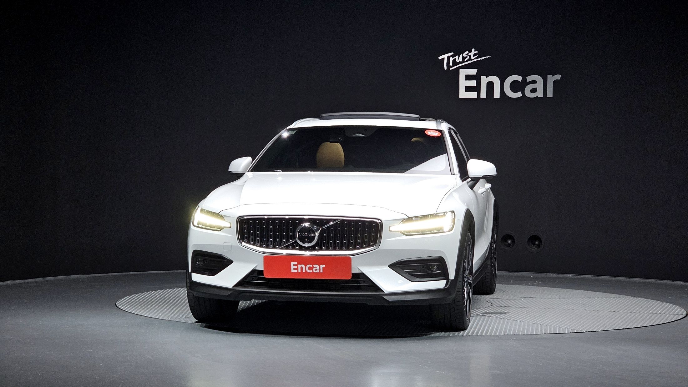 VOLVO V60 CROSS COUNTRY 2023