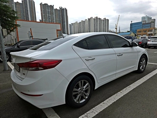 HYUNDAI AVANTE AD 2016