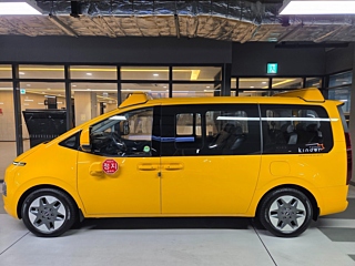HYUNDAI STARIA 2024