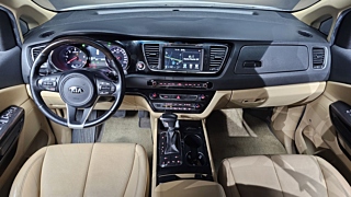 KIA CARNIVAL 2017