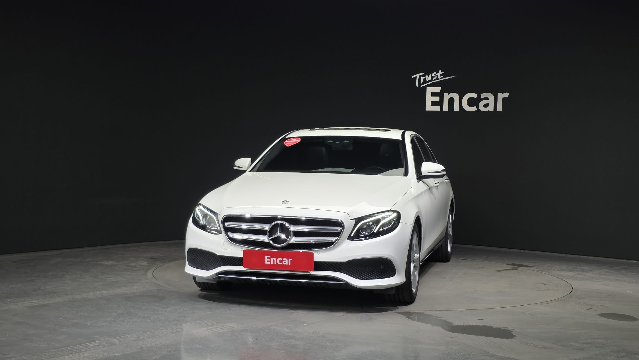 MERCEDES BENZ E-CLASS W213 2017