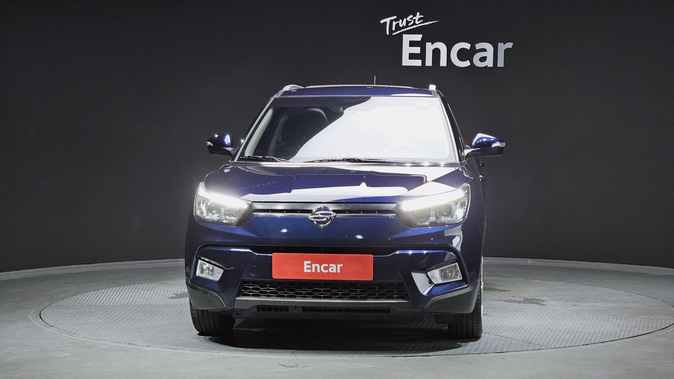 SSANGYONG TIVOLI 2015