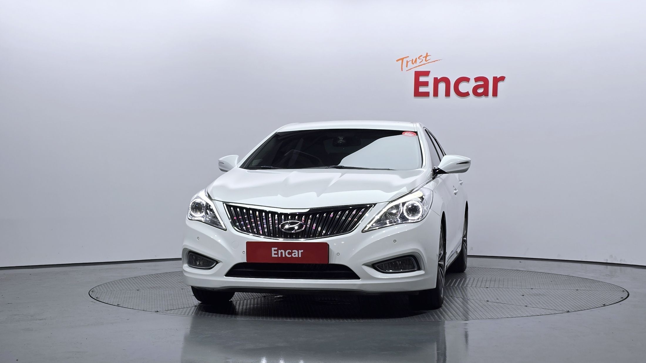 HYUNDAI GRANDEUR HG 2013