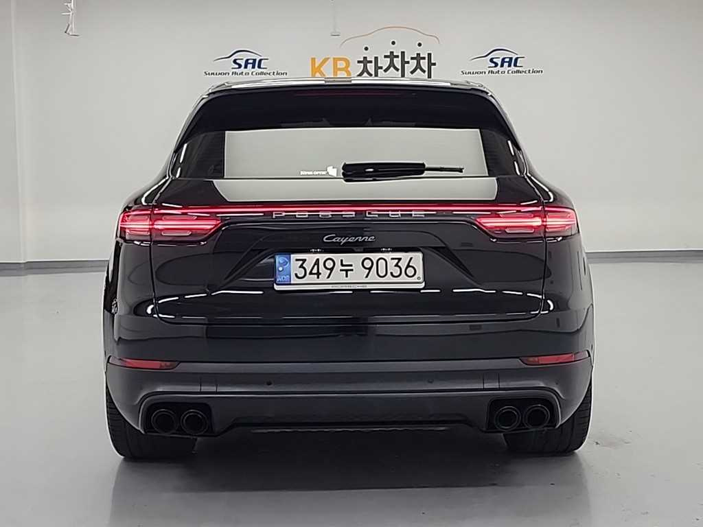 PORSCHE CAYENNE PO536 2022