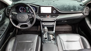 HYUNDAI GRANDEUR IG 2016