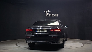 MERCEDES BENZ E-CLASS W213 2021