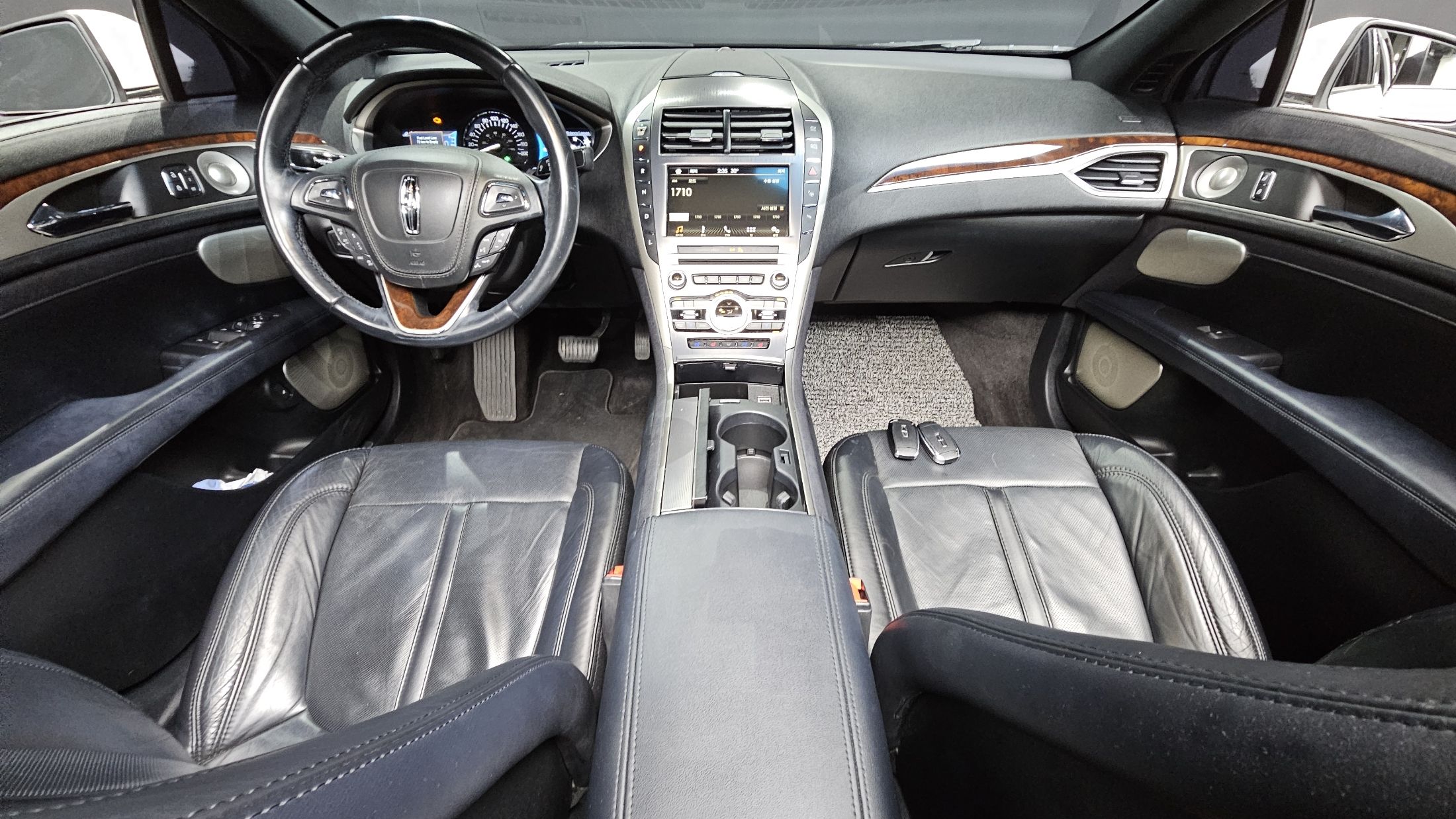 LINCOLN MKZ 2017