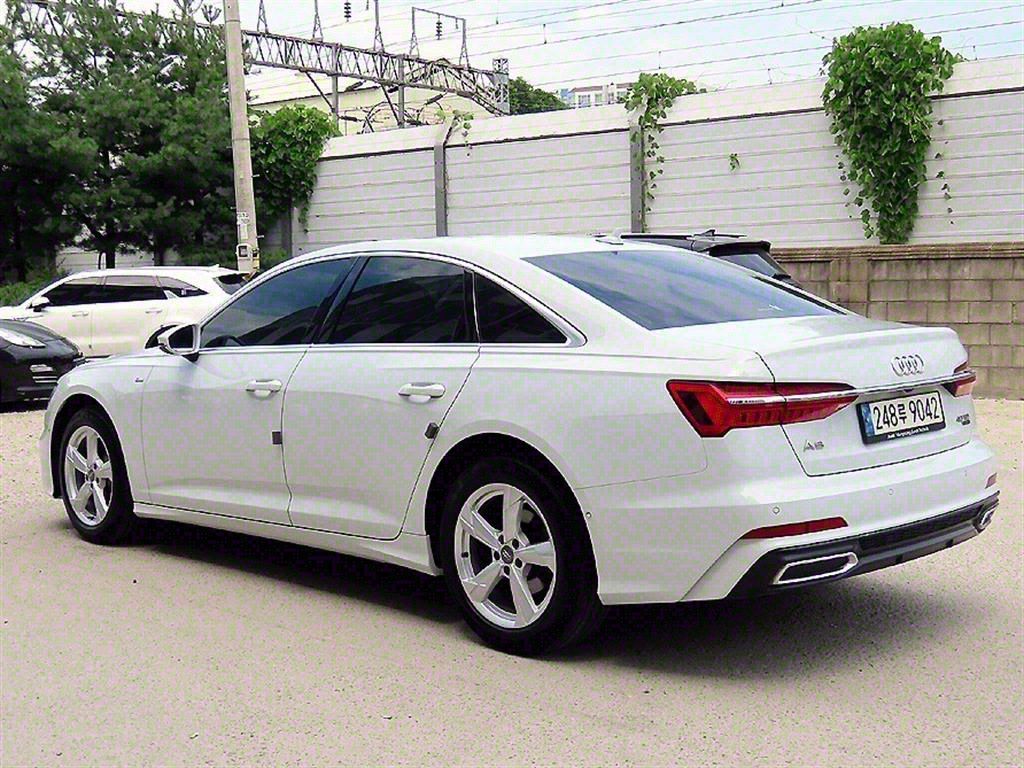 AUDI A6 C8 2021