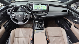 LEXUS ES300H 2024