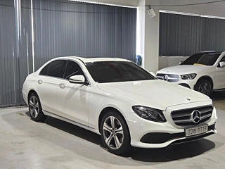 MERCEDES BENZ E-CLASS W213 2019