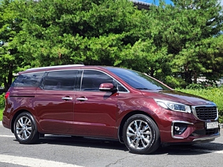 KIA CARNIVAL 2018