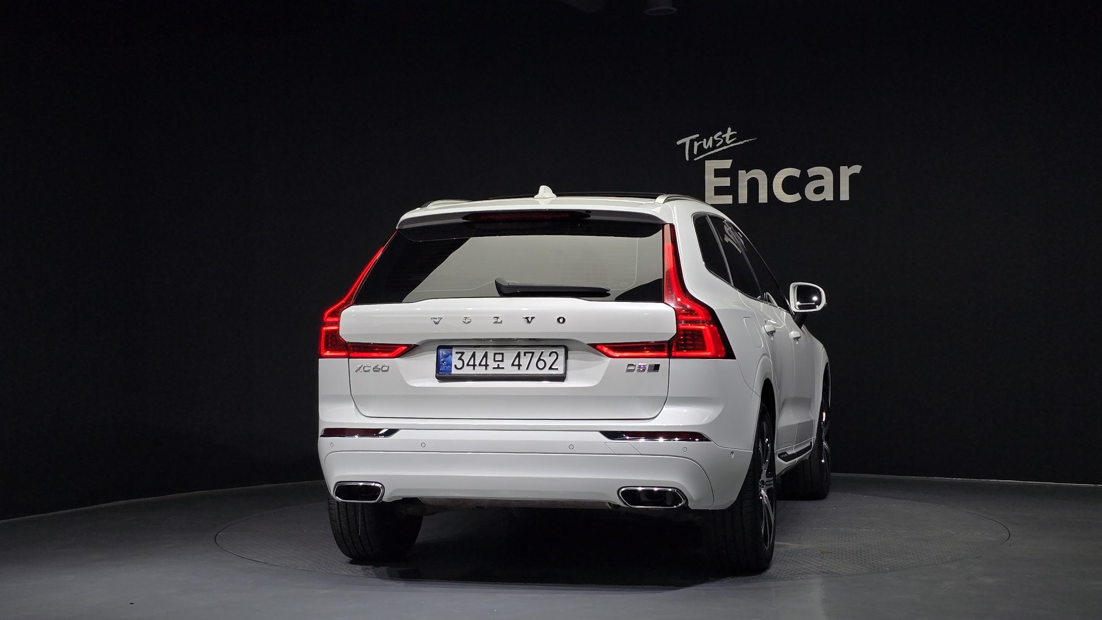 VOLVO XC60 2018