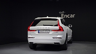 VOLVO XC60 2018