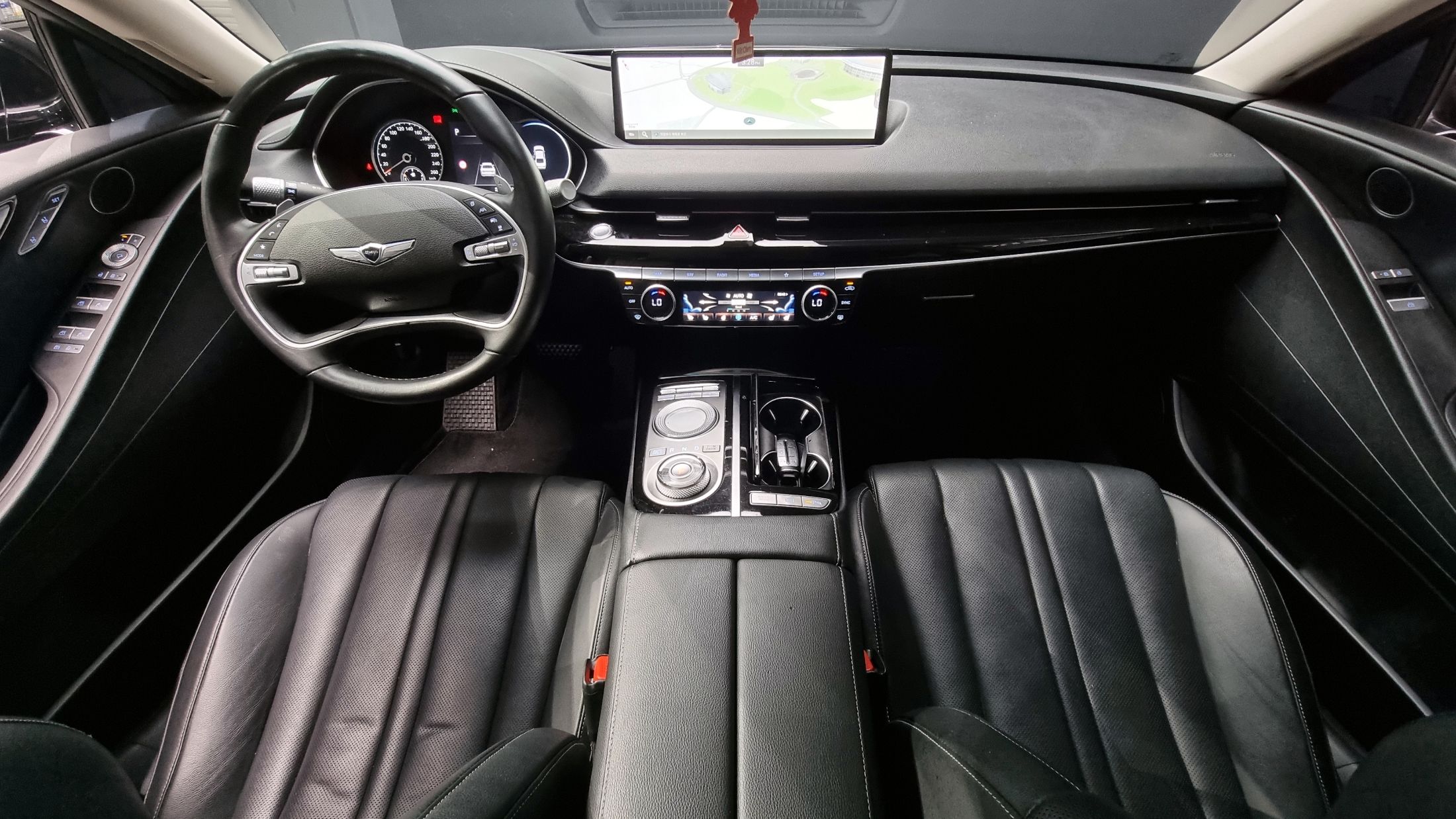 GENESIS G80 RG3 2022
