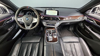 BMW 7-SERIES G11 2016