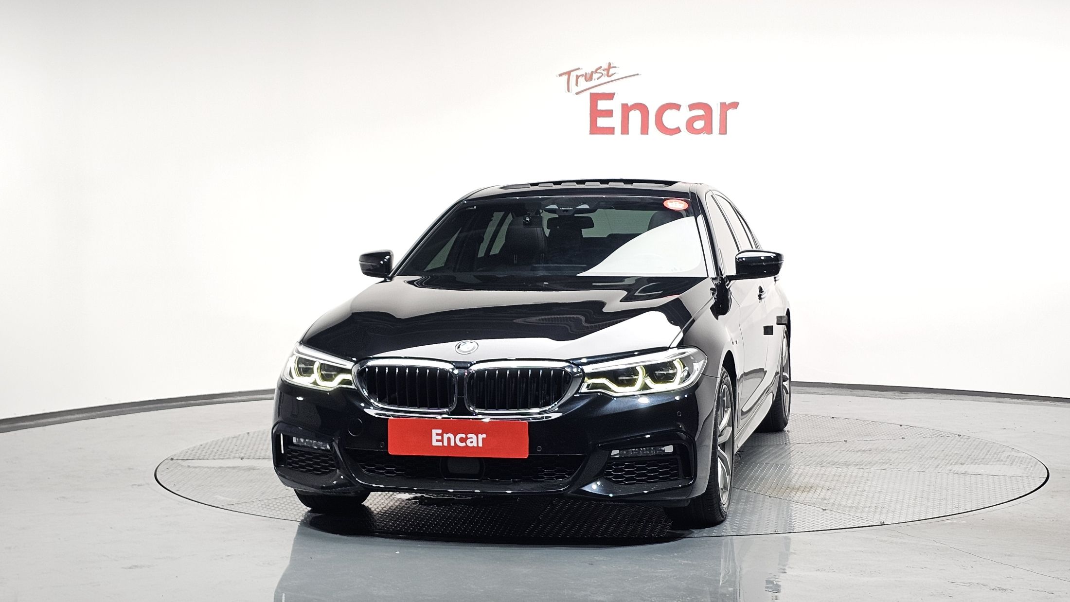 BMW 5-SERIES G30 2017