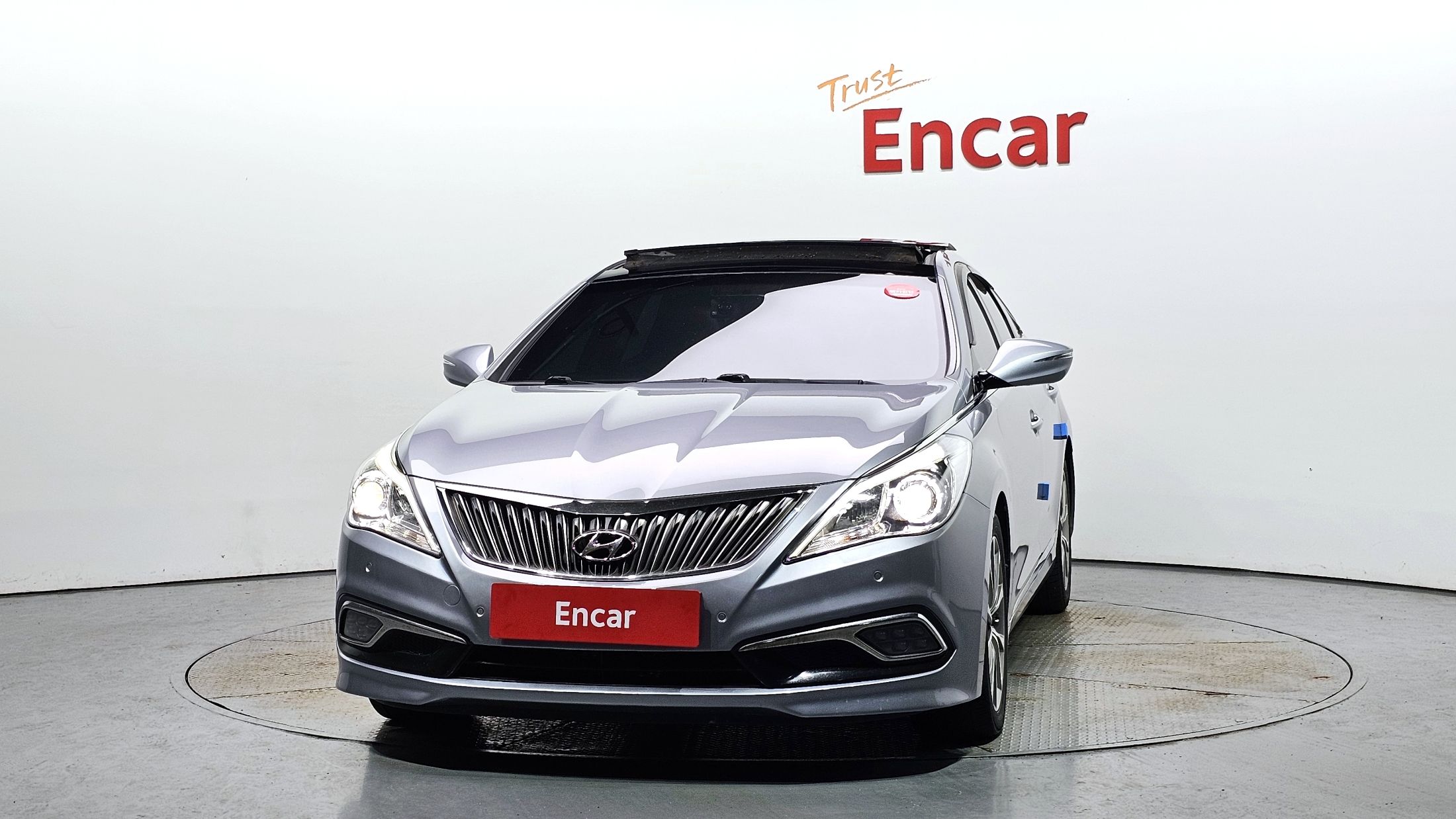 HYUNDAI GRANDEUR HG 2015