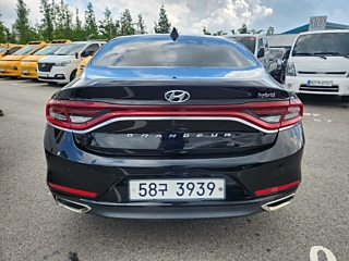 HYUNDAI GRANDEUR IG HYBRID 2018