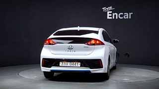 HYUNDAI IONIQ HYBRID 2016