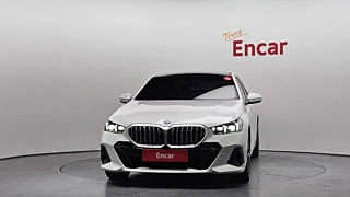 BMW 5-SERIES G60 2025