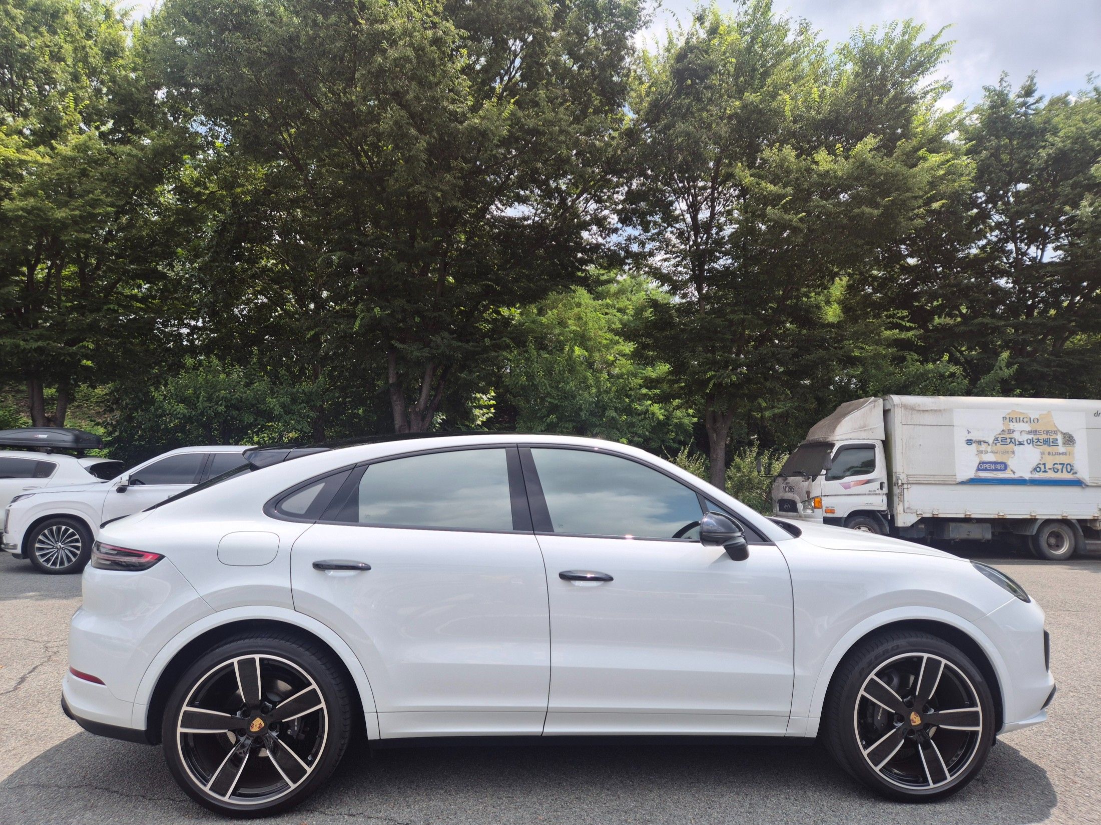 PORSCHE CAYENNE PO536 2022