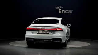AUDI A7 4K 2020