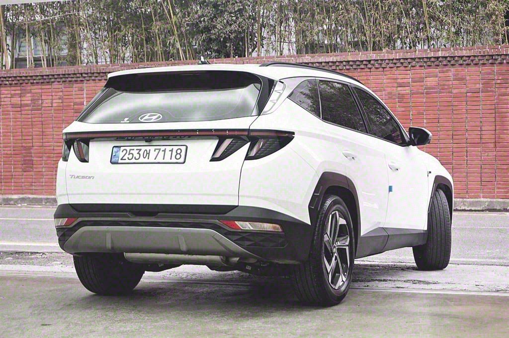 HYUNDAI TUCSON NX4 2023