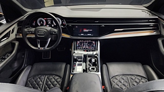 AUDI Q7 4M 2022