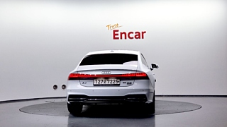 AUDI A7 4K 2020