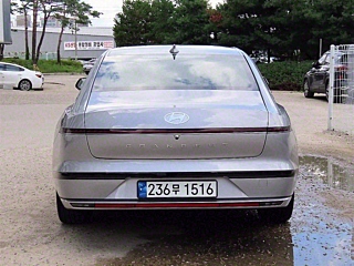 HYUNDAI GRANDEUR HYBRID GN7 2023