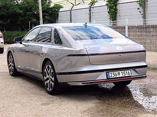 HYUNDAI GRANDEUR HYBRID GN7 2023