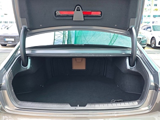 HYUNDAI GRANDEUR HYBRID GN7 2023