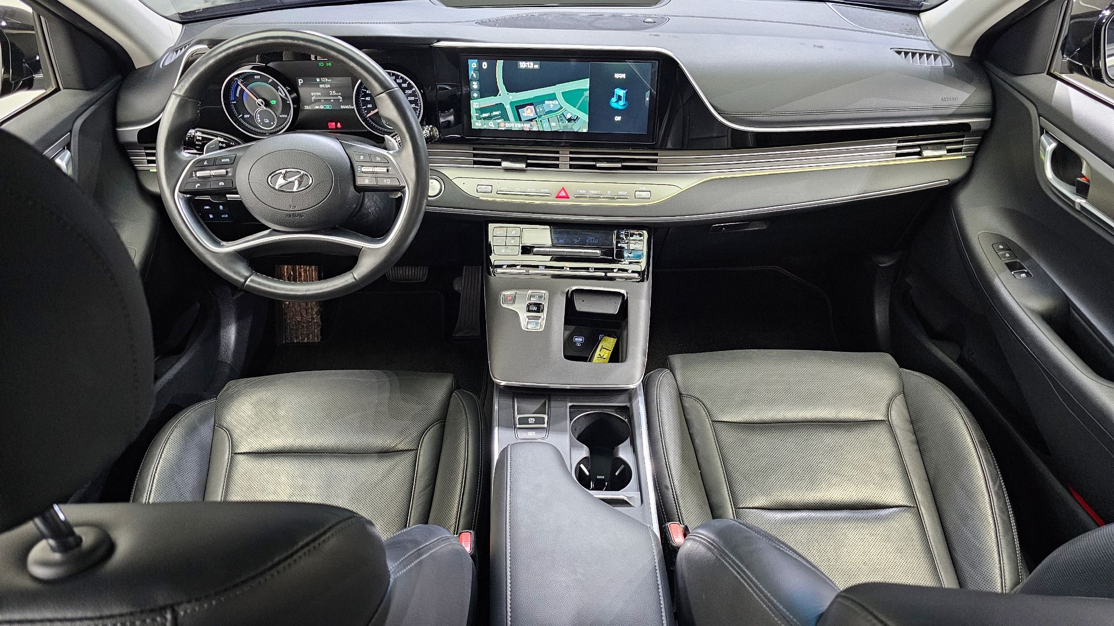 HYUNDAI GRANDEUR IG HYBRID 2021