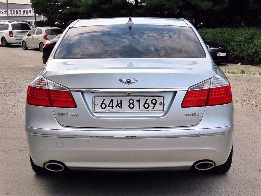 HYUNDAI GENESIS 2008