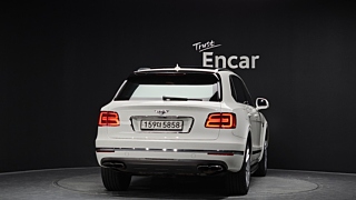 BENTLEY BENTAYGA 2020