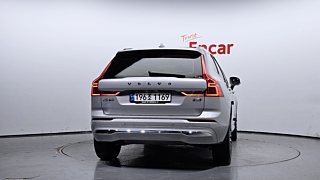 VOLVO XC60 2022