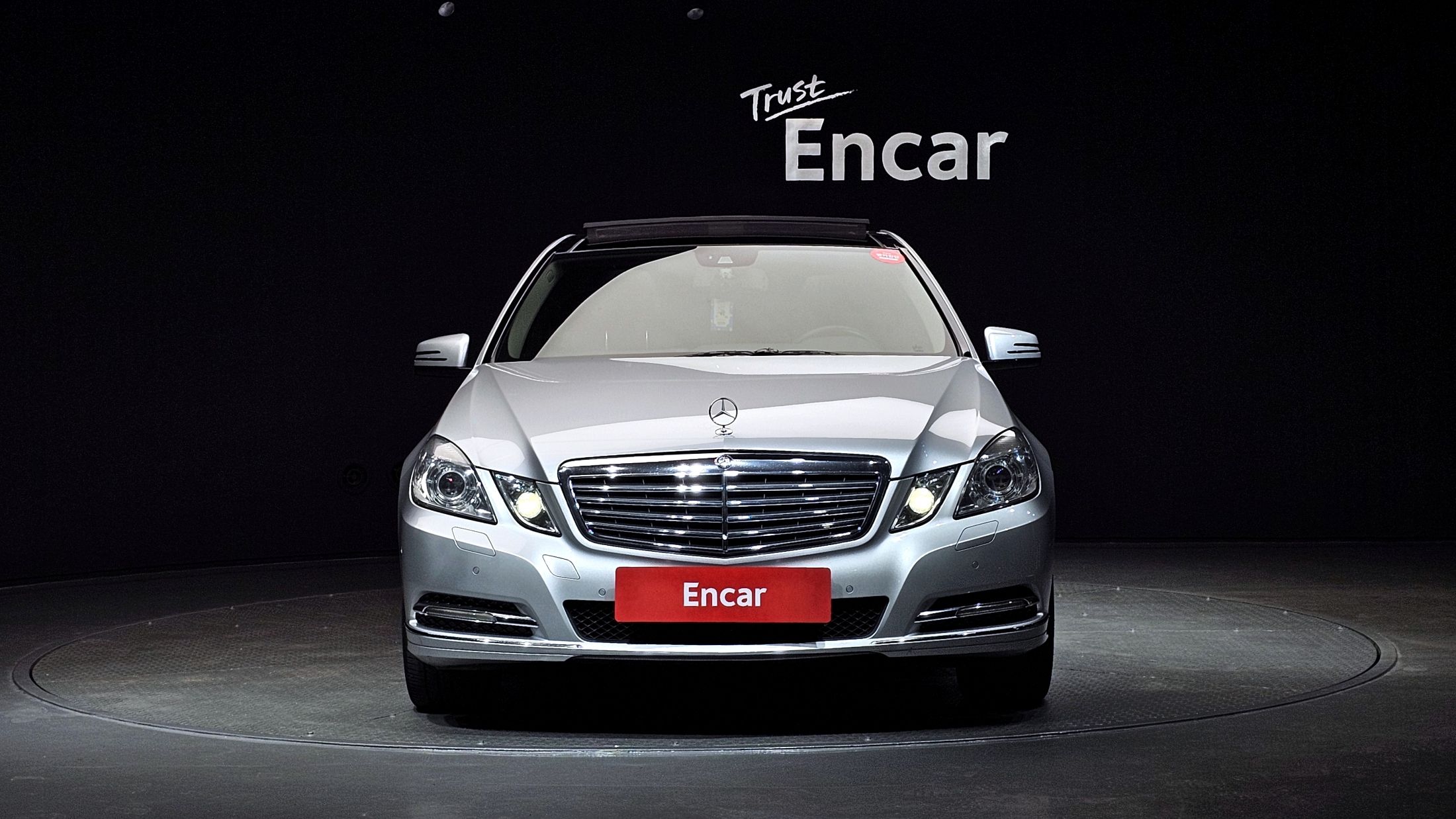 MERCEDES BENZ E-CLASS W212 2012