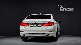 BMW 5-SERIES G30 2020