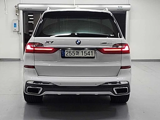 BMW X7 G07 2021