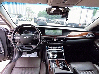 GENESIS EQ900 2016