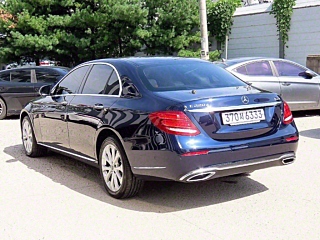 MERCEDES BENZ E-CLASS W213 2019