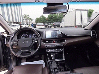 HYUNDAI GRANDEUR IG 2018