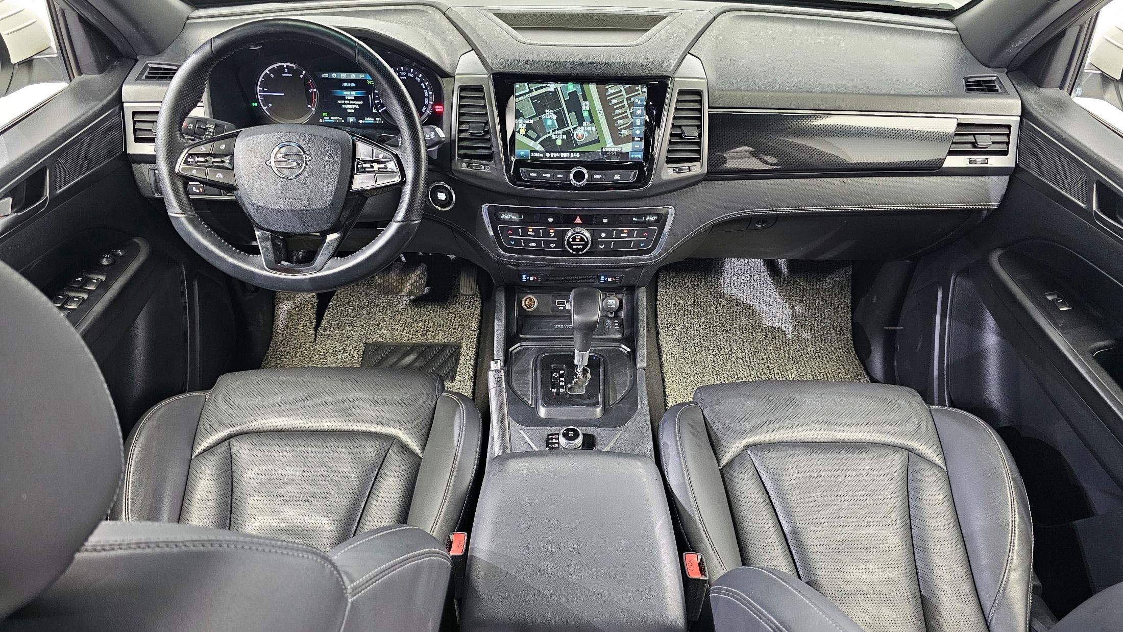 SSANGYONG REXTON SPORTS CAR 2021