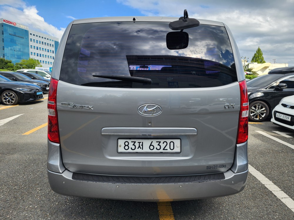 HYUNDAI STAREX GRAND 2012