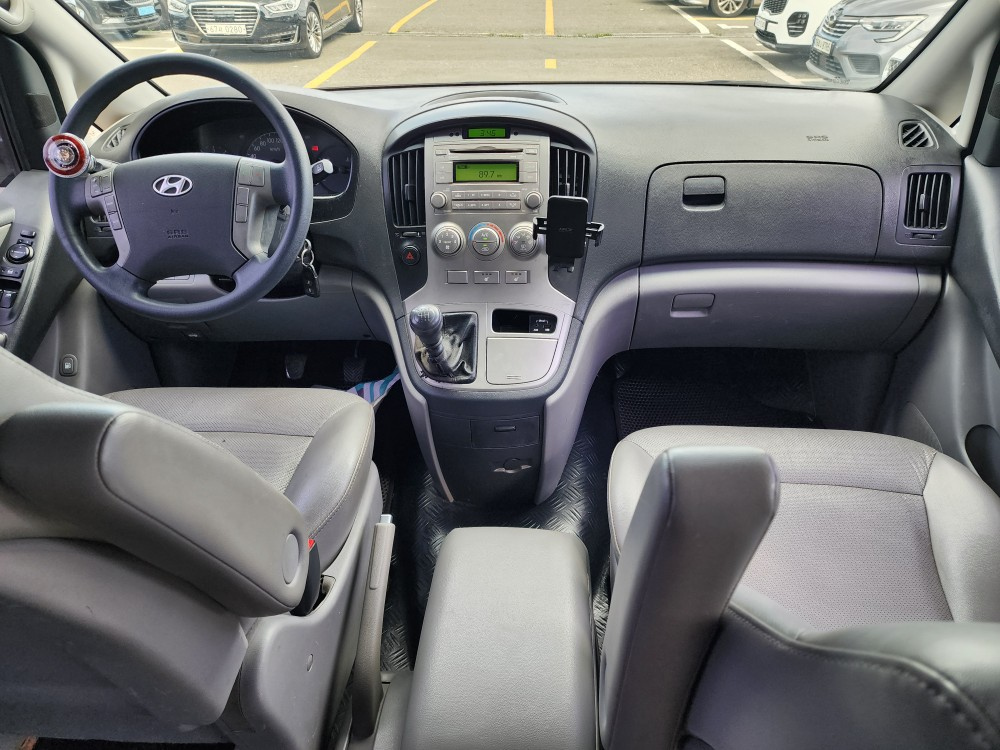 HYUNDAI STAREX GRAND 2012