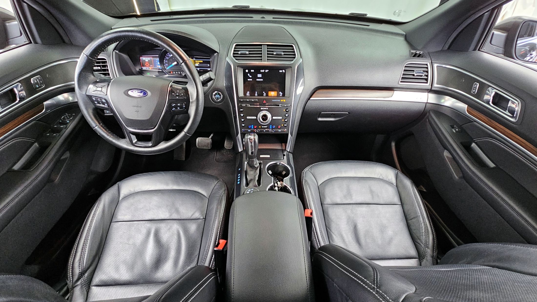 FORD EXPLORER 2018
