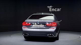 BMW 7-SERIES G11 2017