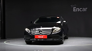 MERCEDES BENZ E-CLASS W213 2020