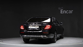 MERCEDES BENZ E-CLASS W213 2020