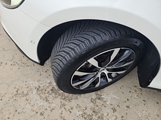 VOLVO V40 CROSS COUNTRY 2019